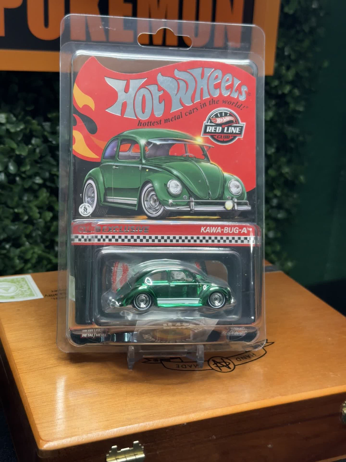 Alternate angle of green Kawa-Bug-A packaging